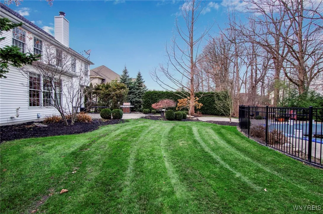 42 Krantz Ln, Amherst, New York 14068, Amherst, New York 14068, 5 Bedrooms Bedrooms, 10 Rooms Rooms,3 BathroomsBathrooms,Residential,Closed,42 Krantz Ln, Amherst, New York 14068,0,B1580156