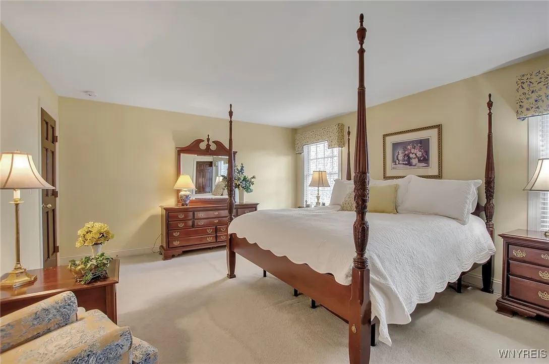42 Krantz Ln, Amherst, New York 14068, Amherst, New York 14068, 5 Bedrooms Bedrooms, 10 Rooms Rooms,3 BathroomsBathrooms,Residential,Closed,42 Krantz Ln, Amherst, New York 14068,0,B1580156