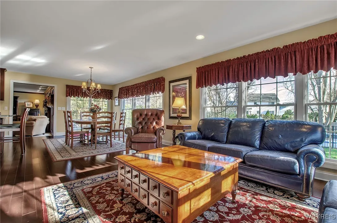 42 Krantz Ln, Amherst, New York 14068, Amherst, New York 14068, 5 Bedrooms Bedrooms, 10 Rooms Rooms,3 BathroomsBathrooms,Residential,Closed,42 Krantz Ln, Amherst, New York 14068,0,B1580156