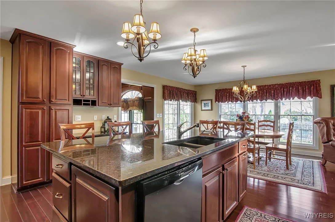 42 Krantz Ln, Amherst, New York 14068, Amherst, New York 14068, 5 Bedrooms Bedrooms, 10 Rooms Rooms,3 BathroomsBathrooms,Residential,Closed,42 Krantz Ln, Amherst, New York 14068,0,B1580156