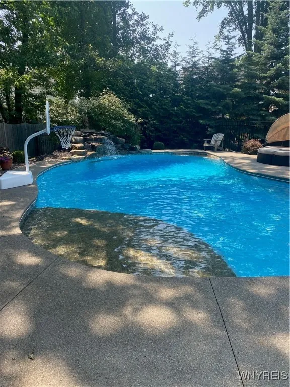 42 Krantz Ln, Amherst, New York 14068, Amherst, New York 14068, 5 Bedrooms Bedrooms, 10 Rooms Rooms,3 BathroomsBathrooms,Residential,Closed,42 Krantz Ln, Amherst, New York 14068,0,B1580156