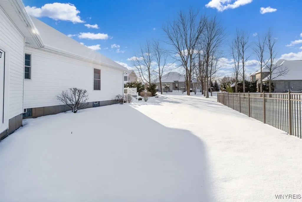 6024 Corinne Lane, Clarence, New York 14032, Clarence, New York 14032, 3 Bedrooms Bedrooms, 7 Rooms Rooms,2 BathroomsBathrooms,Residential,Closed,6024 Corinne Lane, Clarence, New York 14032,0,B1580366