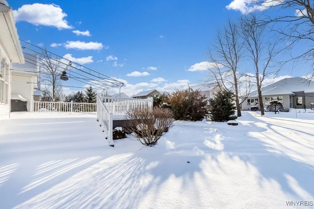 6024 Corinne Lane, Clarence, New York 14032, Clarence, New York 14032, 3 Bedrooms Bedrooms, 7 Rooms Rooms,2 BathroomsBathrooms,Residential,Closed,6024 Corinne Lane, Clarence, New York 14032,0,B1580366