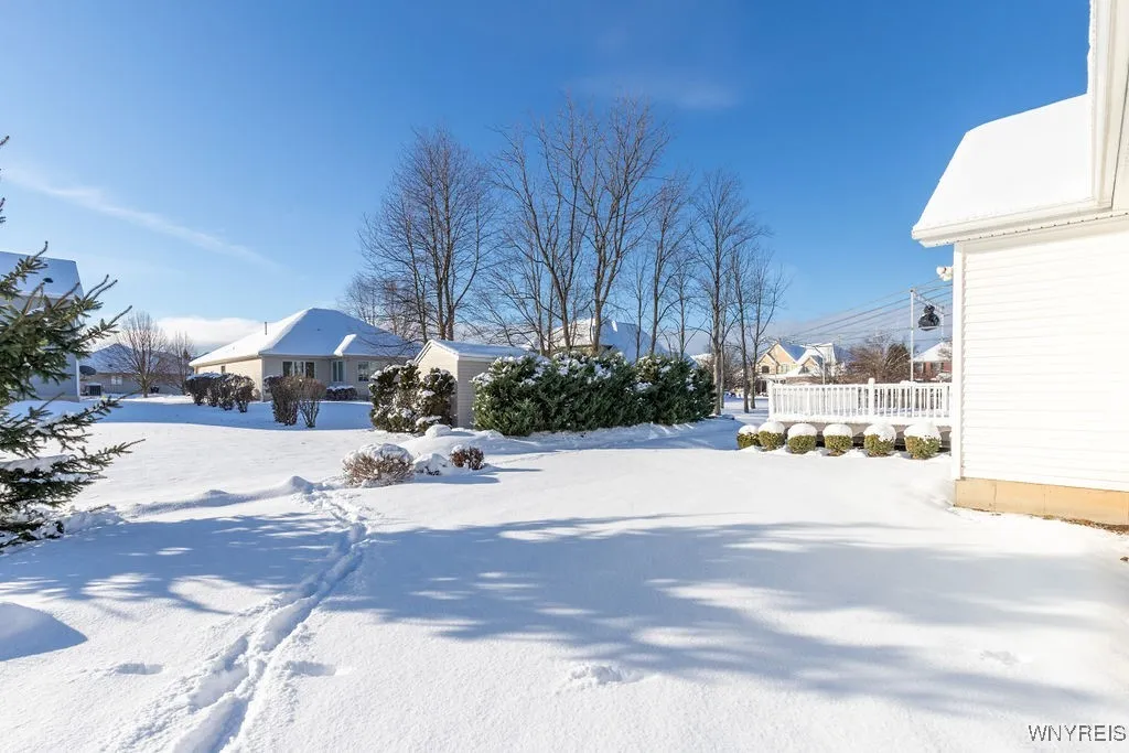 6024 Corinne Lane, Clarence, New York 14032, Clarence, New York 14032, 3 Bedrooms Bedrooms, 7 Rooms Rooms,2 BathroomsBathrooms,Residential,Closed,6024 Corinne Lane, Clarence, New York 14032,0,B1580366
