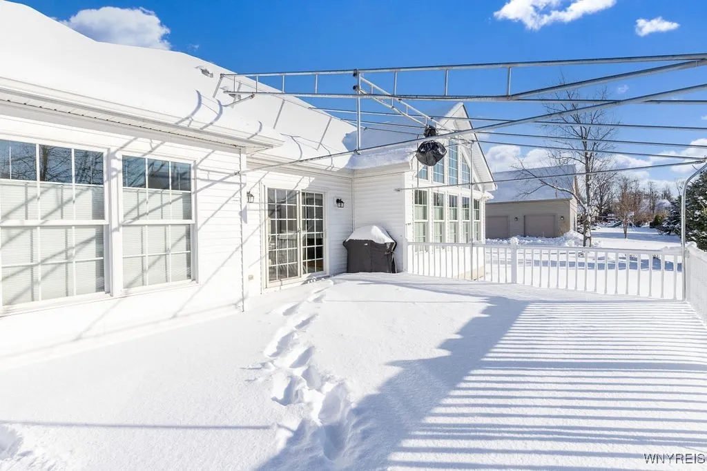 6024 Corinne Lane, Clarence, New York 14032, Clarence, New York 14032, 3 Bedrooms Bedrooms, 7 Rooms Rooms,2 BathroomsBathrooms,Residential,Closed,6024 Corinne Lane, Clarence, New York 14032,0,B1580366