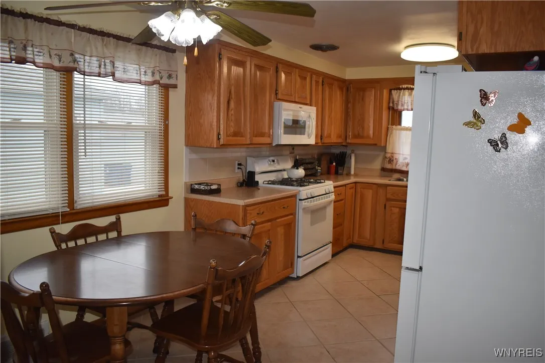 85 Hilton Boulevard, Amherst, New York 14226, Amherst, New York 14226, 3 Bedrooms Bedrooms, 5 Rooms Rooms,1 BathroomBathrooms,Residential,Closed,85 Hilton Boulevard, Amherst, New York 14226,0,B1580704