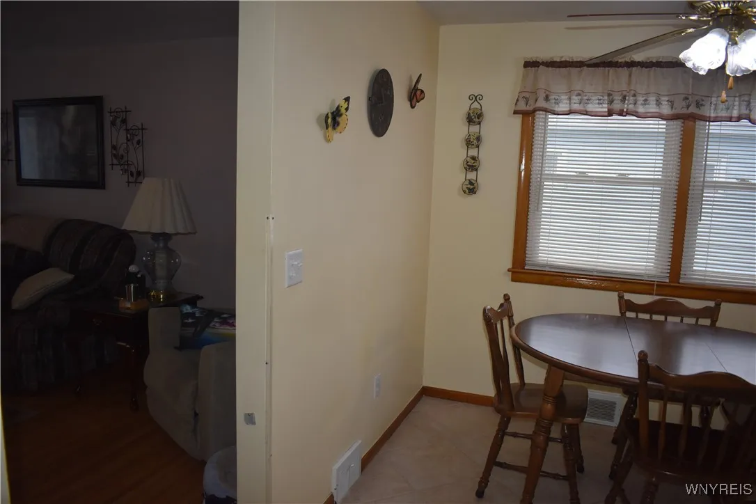 85 Hilton Boulevard, Amherst, New York 14226, Amherst, New York 14226, 3 Bedrooms Bedrooms, 5 Rooms Rooms,1 BathroomBathrooms,Residential,Closed,85 Hilton Boulevard, Amherst, New York 14226,0,B1580704