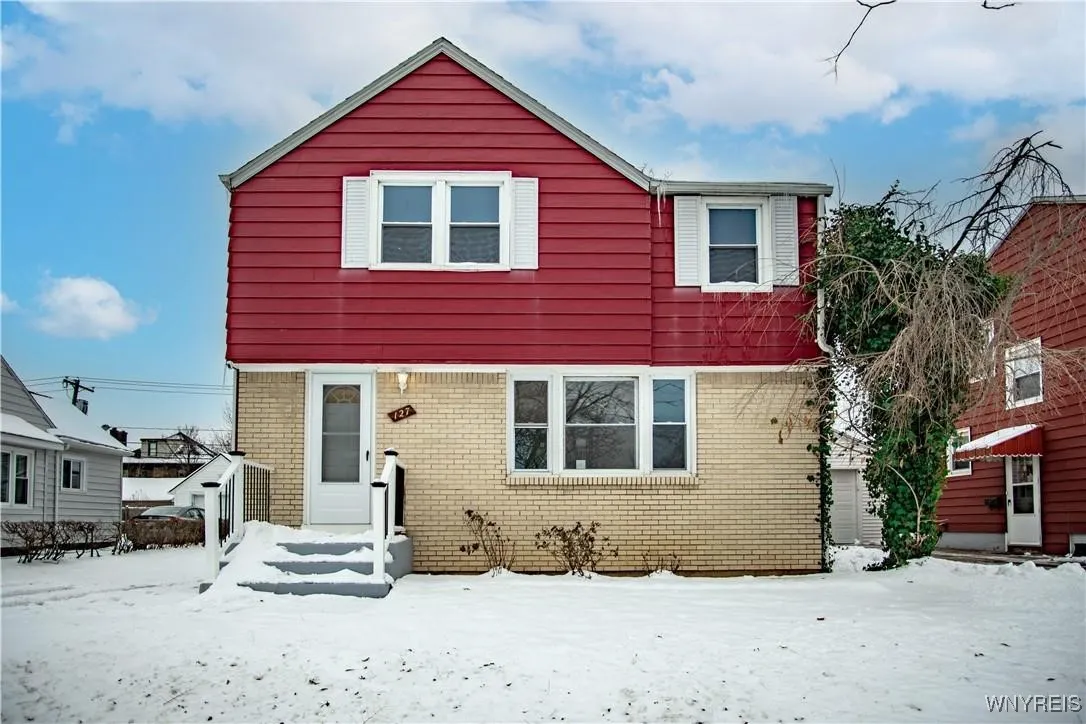 127 Hiler Avenue, Tonawanda-town, New York 14217, Tonawanda, New York 14217, 3 Bedrooms Bedrooms, 7 Rooms Rooms,1 BathroomBathrooms,Residential,Closed,127 Hiler Avenue, Tonawanda-town, New York 14217,0,B1580775