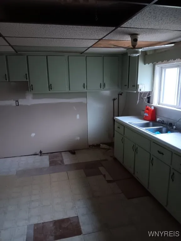 6 Crane Place 2, Tonawanda-town, New York 14150, Tonawanda, New York 14150, 4 Bedrooms Bedrooms, 6 Rooms Rooms,2 BathroomsBathrooms,Residential,Closed,6 Crane Place 2, Tonawanda-town, New York 14150,0,B1580721