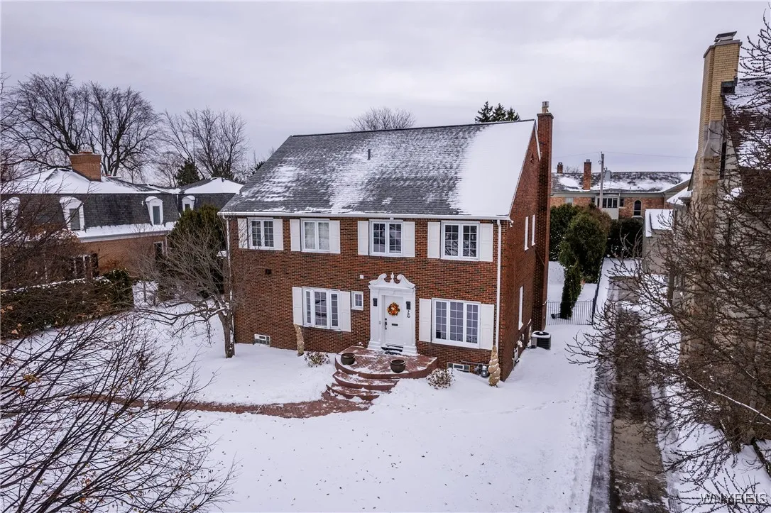 25 New Amsterdam Avenue, Buffalo, New York 14216, Buffalo, New York 14216, 3 Bedrooms Bedrooms, 9 Rooms Rooms,2 BathroomsBathrooms,Residential,Closed,25 New Amsterdam Avenue, Buffalo, New York 14216,0,B1580830