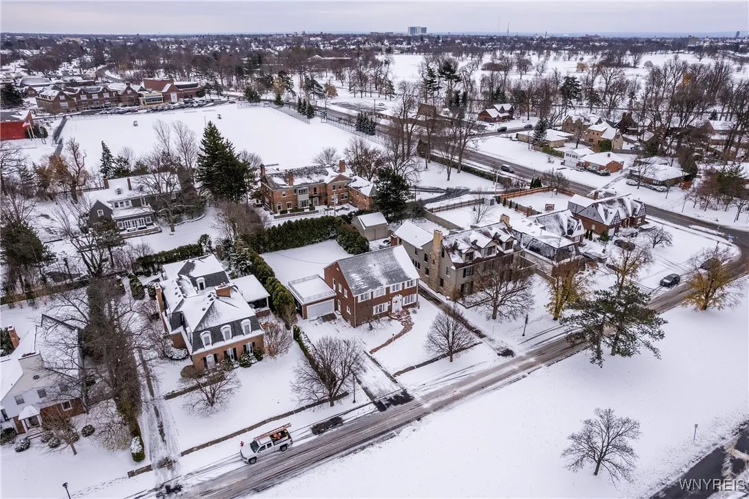 25 New Amsterdam Avenue, Buffalo, New York 14216, Buffalo, New York 14216, 3 Bedrooms Bedrooms, 9 Rooms Rooms,2 BathroomsBathrooms,Residential,Closed,25 New Amsterdam Avenue, Buffalo, New York 14216,0,B1580830