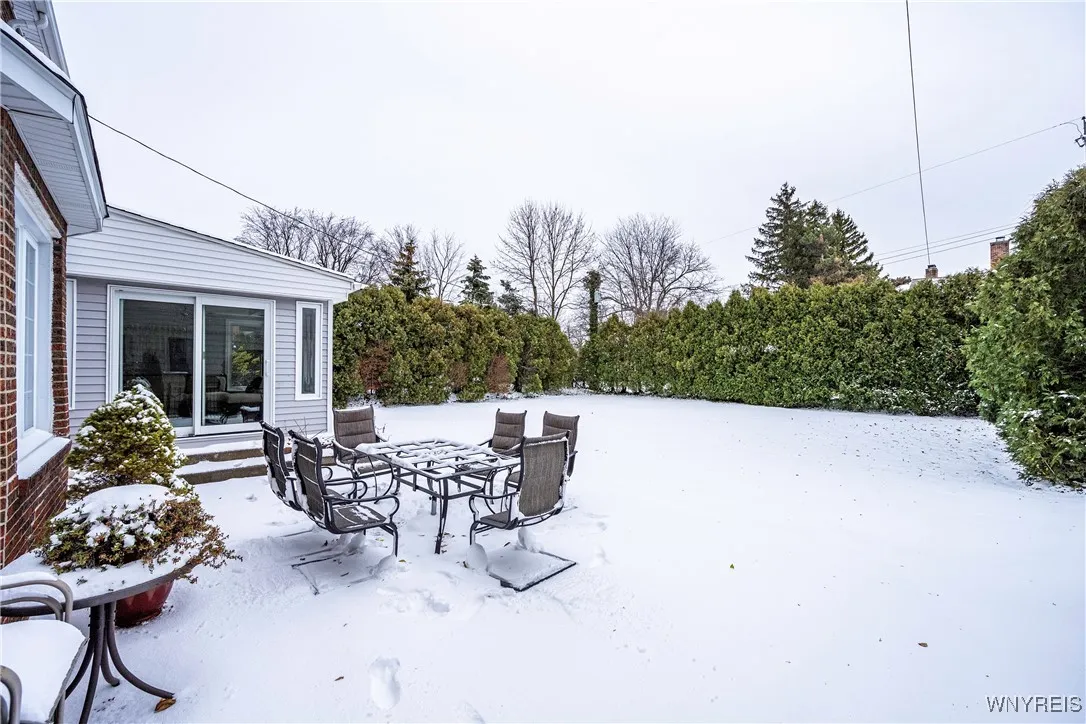 25 New Amsterdam Avenue, Buffalo, New York 14216, Buffalo, New York 14216, 3 Bedrooms Bedrooms, 9 Rooms Rooms,2 BathroomsBathrooms,Residential,Closed,25 New Amsterdam Avenue, Buffalo, New York 14216,0,B1580830