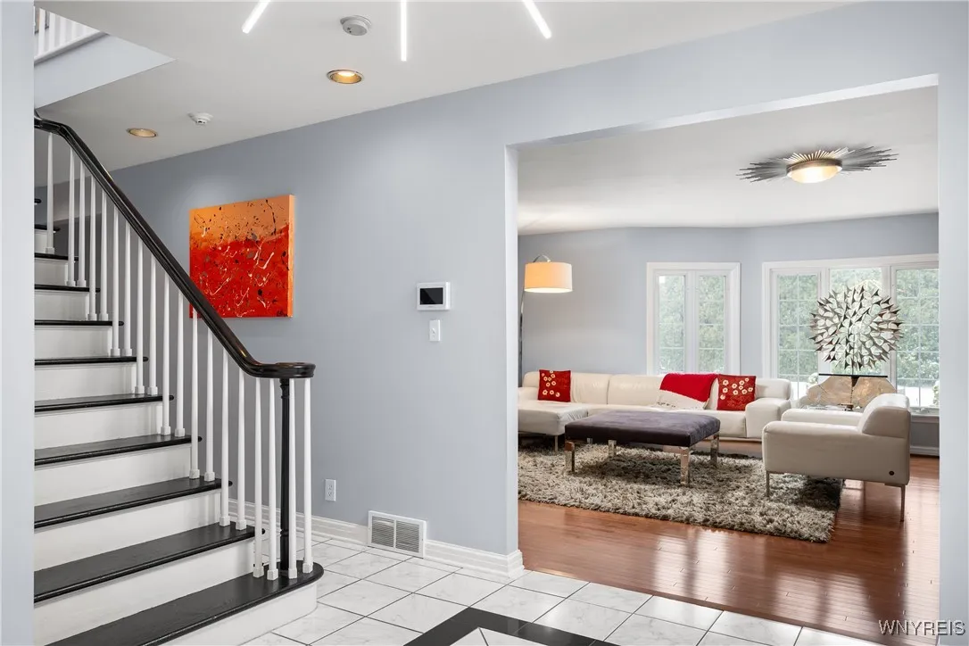 25 New Amsterdam Avenue, Buffalo, New York 14216, Buffalo, New York 14216, 3 Bedrooms Bedrooms, 9 Rooms Rooms,2 BathroomsBathrooms,Residential,Closed,25 New Amsterdam Avenue, Buffalo, New York 14216,0,B1580830