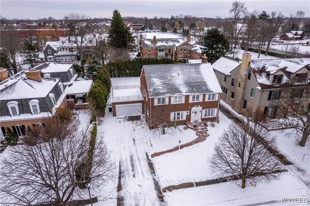 25 New Amsterdam Avenue, Buffalo, New York 14216, Buffalo, New York 14216, 3 Bedrooms Bedrooms, 9 Rooms Rooms,2 BathroomsBathrooms,Residential,Closed,25 New Amsterdam Avenue, Buffalo, New York 14216,0,B1580830