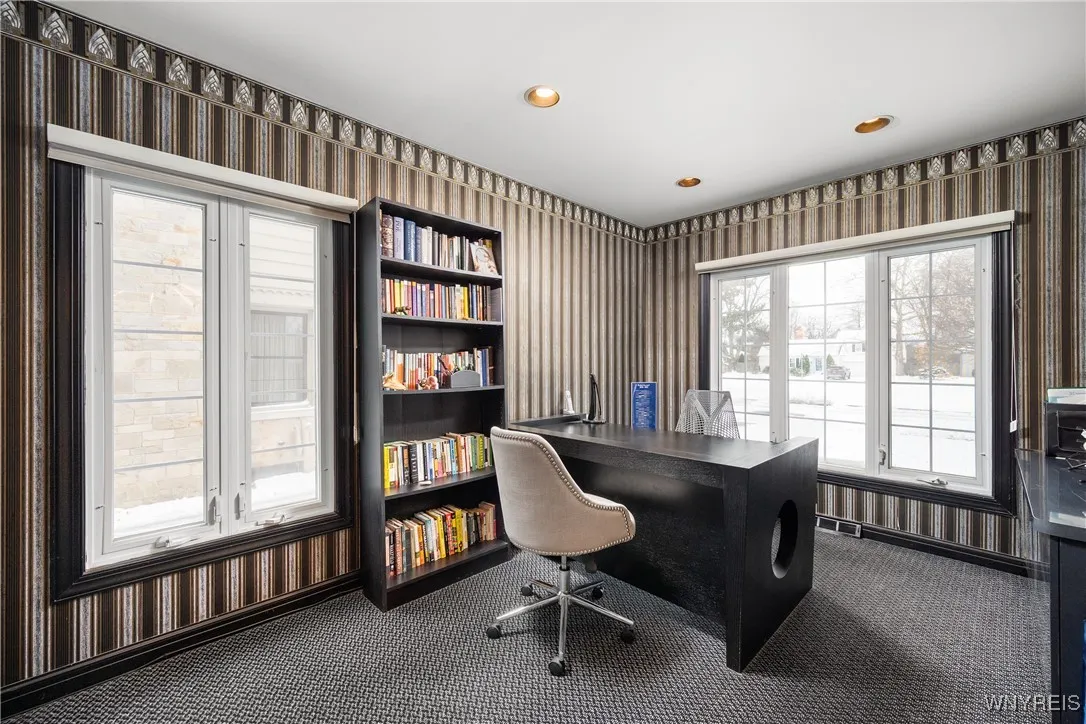 25 New Amsterdam Avenue, Buffalo, New York 14216, Buffalo, New York 14216, 3 Bedrooms Bedrooms, 9 Rooms Rooms,2 BathroomsBathrooms,Residential,Closed,25 New Amsterdam Avenue, Buffalo, New York 14216,0,B1580830