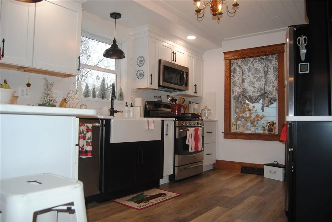kitchen farm sink