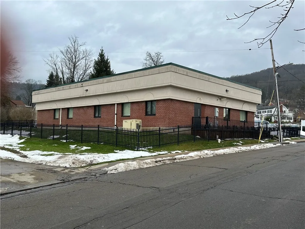159 Interstate Parkway, Bradford City, Pennsylvani, Bradford City, Pennsylvania 16701, ,Commercial Sale,For Sale,159 Interstate Parkway, Bradford City, Pennsylvani,0,R1580957
