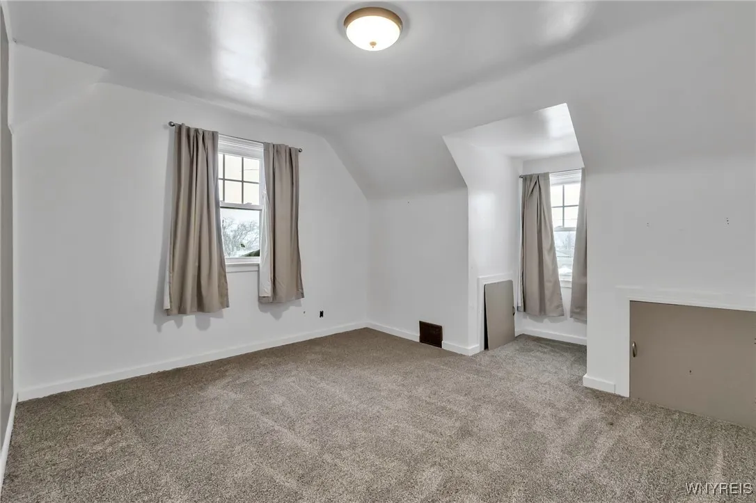 250 Hillside Avenue, Orchard Park, New York 14127, Orchard Park, New York 14127, 3 Bedrooms Bedrooms, 6 Rooms Rooms,1 BathroomBathrooms,Residential,Closed,250 Hillside Avenue, Orchard Park, New York 14127,0,B1580708