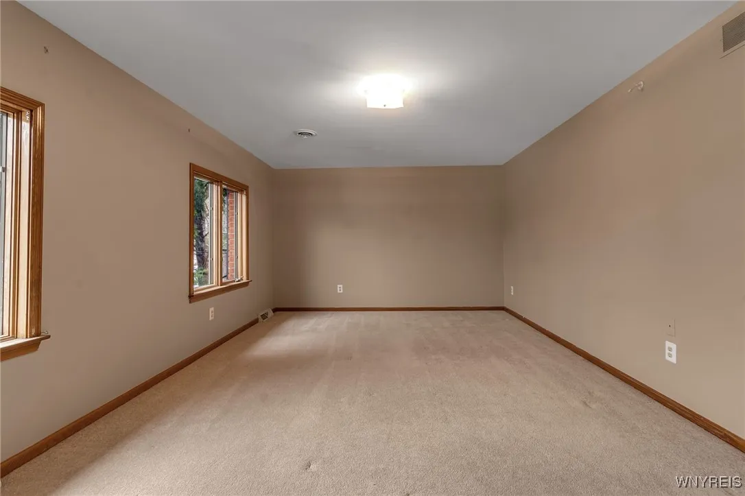 6385 Morningwood Drive, Clarence, New York 14051, Clarence, New York 14051, 4 Bedrooms Bedrooms, 6 Rooms Rooms,2 BathroomsBathrooms,Residential,Closed,6385 Morningwood Drive, Clarence, New York 14051,0,B1580938