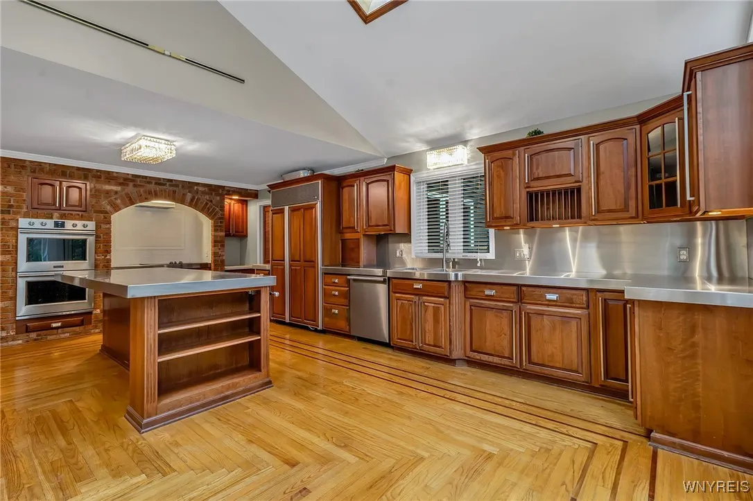 6385 Morningwood Drive, Clarence, New York 14051, Clarence, New York 14051, 4 Bedrooms Bedrooms, 6 Rooms Rooms,2 BathroomsBathrooms,Residential,Closed,6385 Morningwood Drive, Clarence, New York 14051,0,B1580938