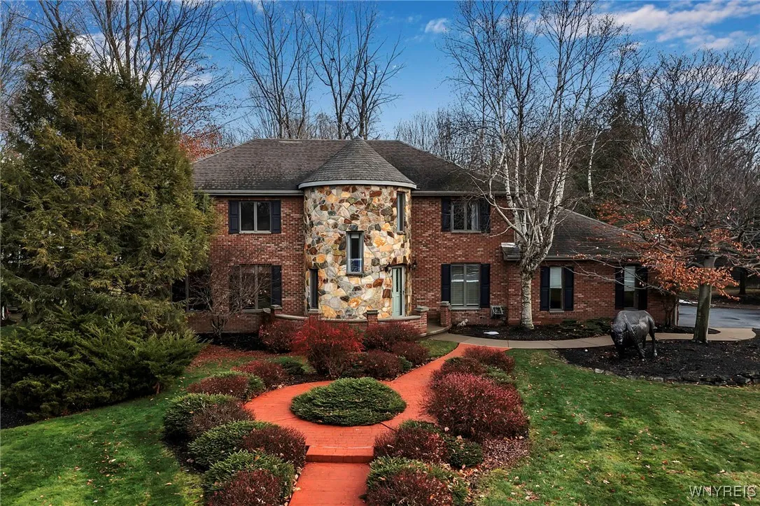 6385 Morningwood Drive, Clarence, New York 14051, Clarence, New York 14051, 4 Bedrooms Bedrooms, 6 Rooms Rooms,2 BathroomsBathrooms,Residential,Closed,6385 Morningwood Drive, Clarence, New York 14051,0,B1580938