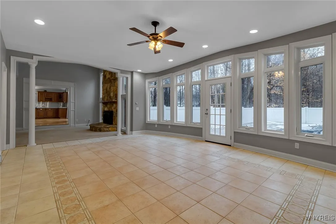 6385 Morningwood Drive, Clarence, New York 14051, Clarence, New York 14051, 4 Bedrooms Bedrooms, 6 Rooms Rooms,2 BathroomsBathrooms,Residential,Closed,6385 Morningwood Drive, Clarence, New York 14051,0,B1580938