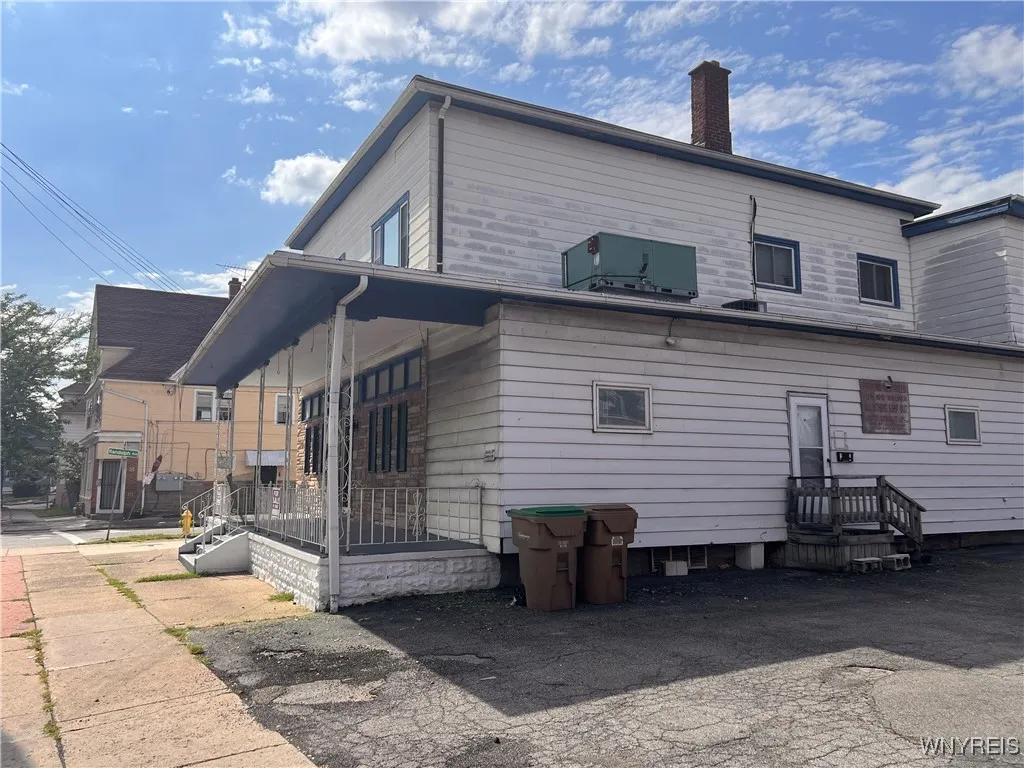1012 Walden Avenue, Cheektowaga, New York 14211, Cheektowaga, New York 14211, 8 Bedrooms Bedrooms, ,4 BathroomsBathrooms,Residential,Closed,1012 Walden Avenue, Cheektowaga, New York 14211,0,B1581214