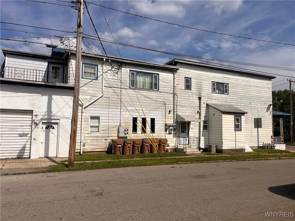 1012 Walden Avenue, Cheektowaga, New York 14211, Cheektowaga, New York 14211, 8 Bedrooms Bedrooms, ,4 BathroomsBathrooms,Residential,Closed,1012 Walden Avenue, Cheektowaga, New York 14211,0,B1581214