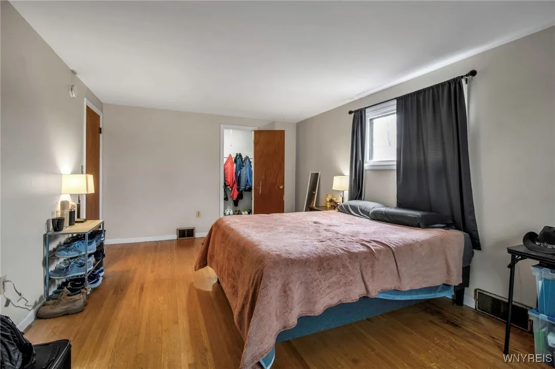 125 Sudbury Lane, Amherst, New York 14221, Amherst, New York 14221, 4 Bedrooms Bedrooms, 12 Rooms Rooms,1 BathroomBathrooms,Residential,Closed,125 Sudbury Lane, Amherst, New York 14221,0,B1581128