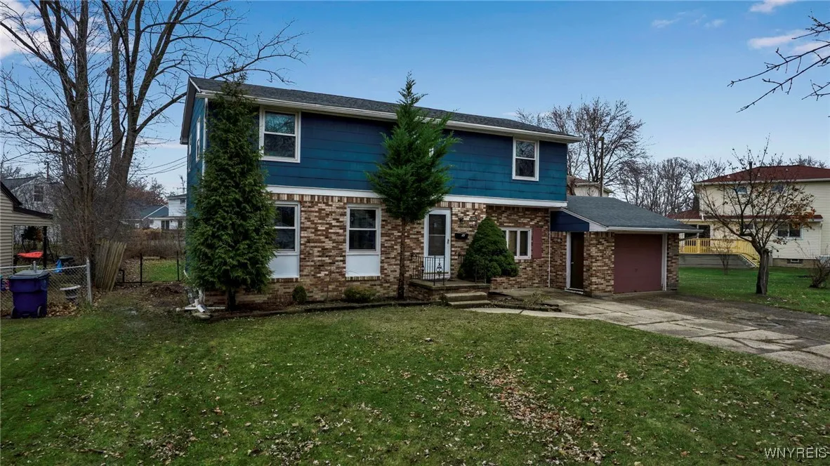 125 Sudbury Lane, Amherst, New York 14221, Amherst, New York 14221, 4 Bedrooms Bedrooms, 12 Rooms Rooms,1 BathroomBathrooms,Residential,Closed,125 Sudbury Lane, Amherst, New York 14221,0,B1581128