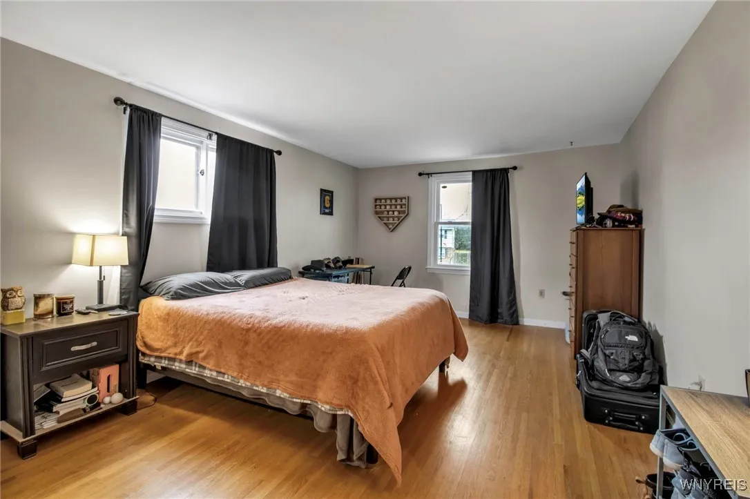 125 Sudbury Lane, Amherst, New York 14221, Amherst, New York 14221, 4 Bedrooms Bedrooms, 12 Rooms Rooms,1 BathroomBathrooms,Residential,Closed,125 Sudbury Lane, Amherst, New York 14221,0,B1581128