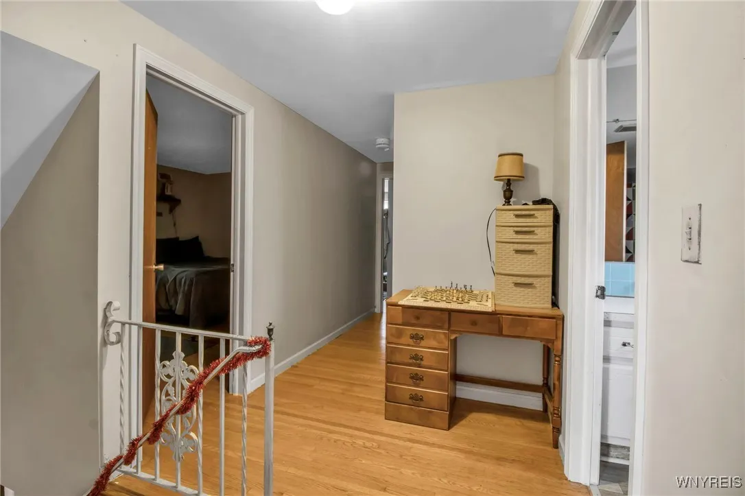 125 Sudbury Lane, Amherst, New York 14221, Amherst, New York 14221, 4 Bedrooms Bedrooms, 12 Rooms Rooms,1 BathroomBathrooms,Residential,Closed,125 Sudbury Lane, Amherst, New York 14221,0,B1581128