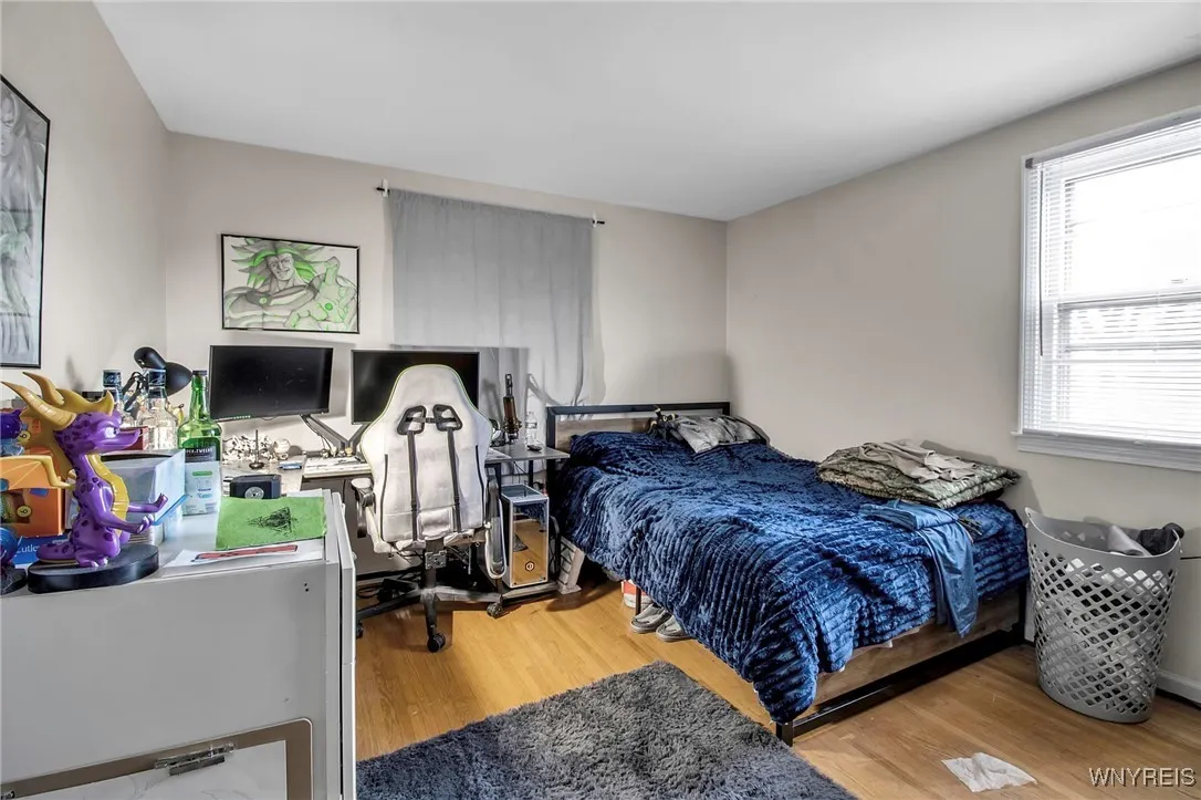 125 Sudbury Lane, Amherst, New York 14221, Amherst, New York 14221, 4 Bedrooms Bedrooms, 12 Rooms Rooms,1 BathroomBathrooms,Residential,Closed,125 Sudbury Lane, Amherst, New York 14221,0,B1581128