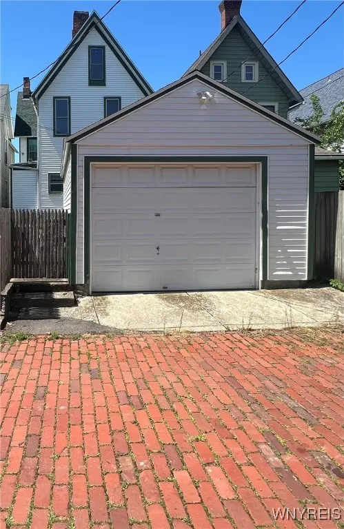 389 Jersey Street, Buffalo, New York 14213, Buffalo, New York 14213, 4 Bedrooms Bedrooms, ,2 BathroomsBathrooms,Residential,Closed,389 Jersey Street, Buffalo, New York 14213,0,B1580350