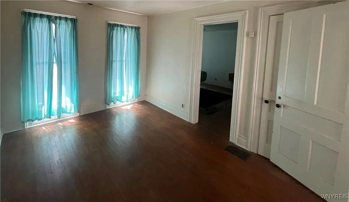 389 Jersey Street, Buffalo, New York 14213, Buffalo, New York 14213, 4 Bedrooms Bedrooms, ,2 BathroomsBathrooms,Residential,Closed,389 Jersey Street, Buffalo, New York 14213,0,B1580350