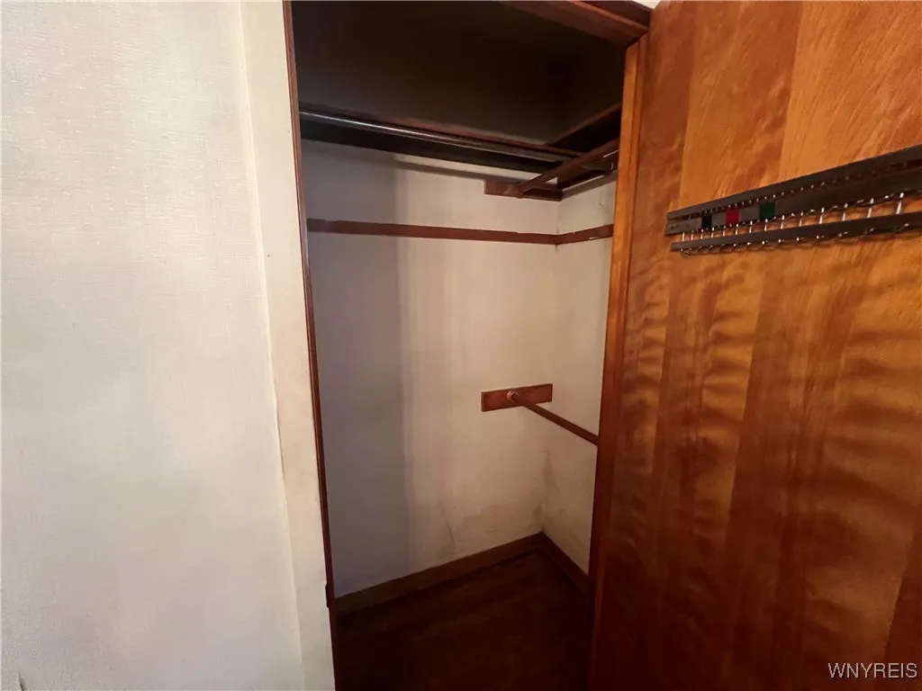 389 Jersey Street, Buffalo, New York 14213, Buffalo, New York 14213, 4 Bedrooms Bedrooms, ,2 BathroomsBathrooms,Residential,Closed,389 Jersey Street, Buffalo, New York 14213,0,B1580350