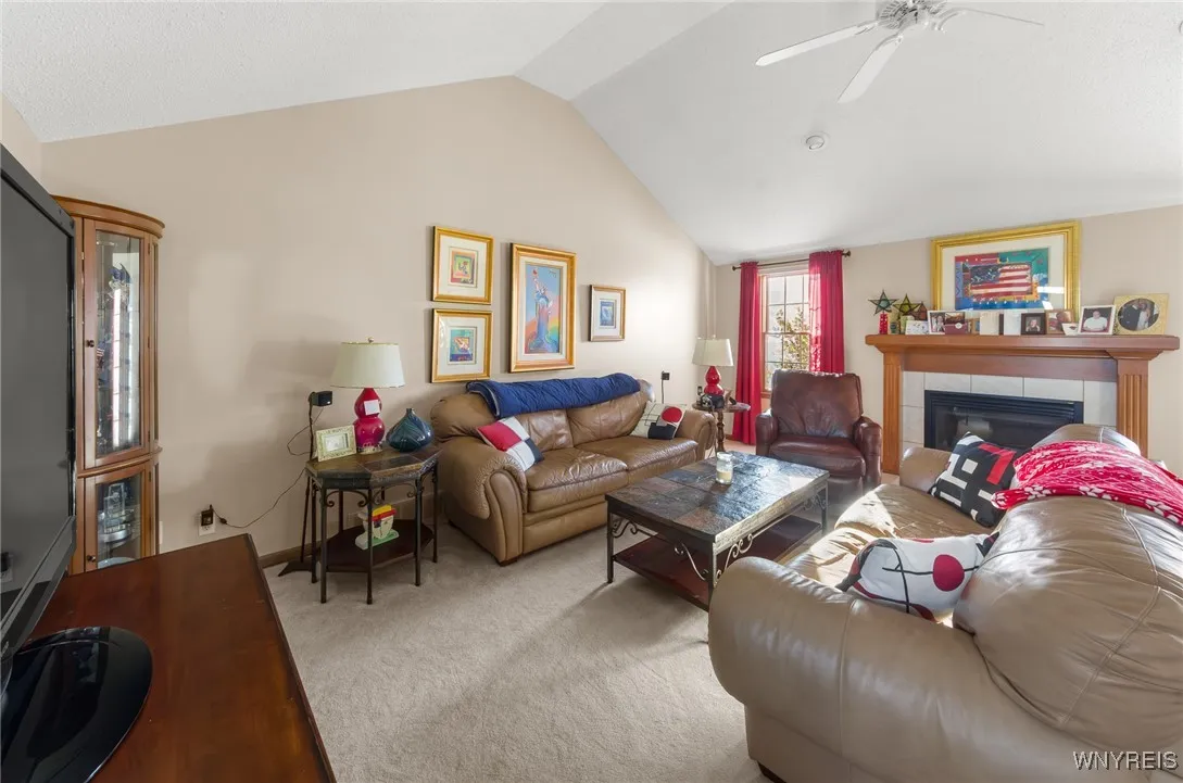 8943 Amy Leigh Lane, Clarence, New York 14032, Clarence, New York 14032, 3 Bedrooms Bedrooms, 6 Rooms Rooms,2 BathroomsBathrooms,Residential,Closed,8943 Amy Leigh Lane, Clarence, New York 14032,0,B1581373