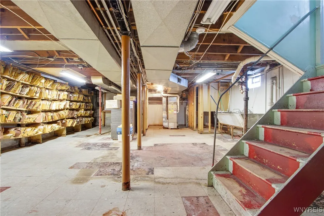 2025 Clinton Street, Buffalo, New York 14206, Buffalo, New York 14206, 4 Bedrooms Bedrooms, 8 Rooms Rooms,2 BathroomsBathrooms,Residential,Closed,2025 Clinton Street, Buffalo, New York 14206,0,B1581381