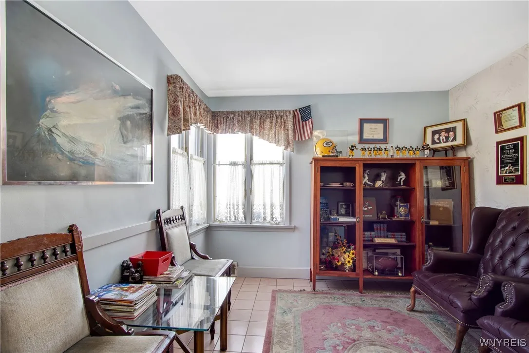 2025 Clinton Street, Buffalo, New York 14206, Buffalo, New York 14206, 4 Bedrooms Bedrooms, 8 Rooms Rooms,2 BathroomsBathrooms,Residential,Closed,2025 Clinton Street, Buffalo, New York 14206,0,B1581381