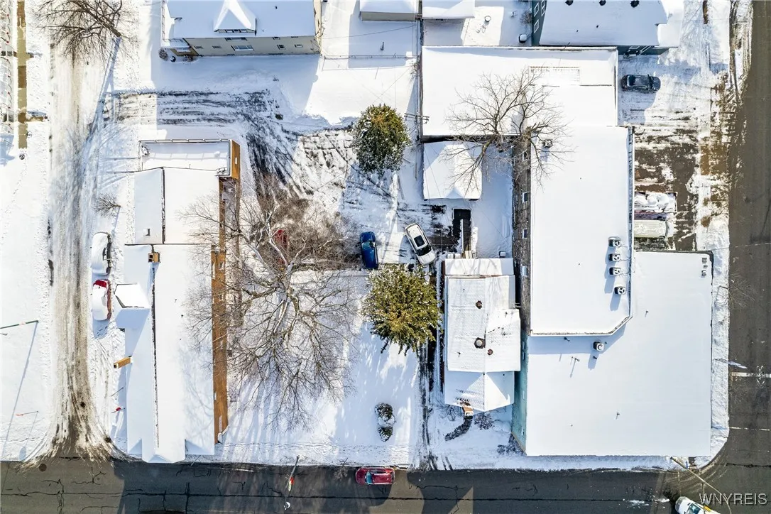 2025 Clinton Street, Buffalo, New York 14206, Buffalo, New York 14206, 4 Bedrooms Bedrooms, 8 Rooms Rooms,2 BathroomsBathrooms,Residential,Closed,2025 Clinton Street, Buffalo, New York 14206,0,B1581381