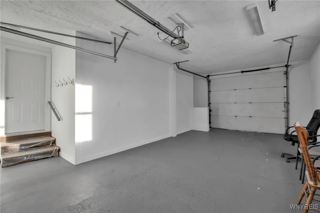 1635 South Bend Lane, Hamburg, New York 14085, Hamburg, New York 14085, 3 Bedrooms Bedrooms, 7 Rooms Rooms,2 BathroomsBathrooms,Residential,Closed,1635 South Bend Lane, Hamburg, New York 14085,0,B1581478