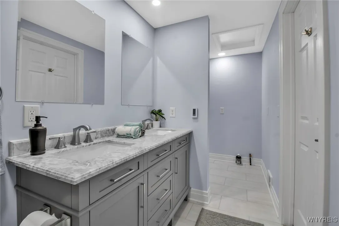 1635 South Bend Lane, Hamburg, New York 14085, Hamburg, New York 14085, 3 Bedrooms Bedrooms, 7 Rooms Rooms,2 BathroomsBathrooms,Residential,Closed,1635 South Bend Lane, Hamburg, New York 14085,0,B1581478