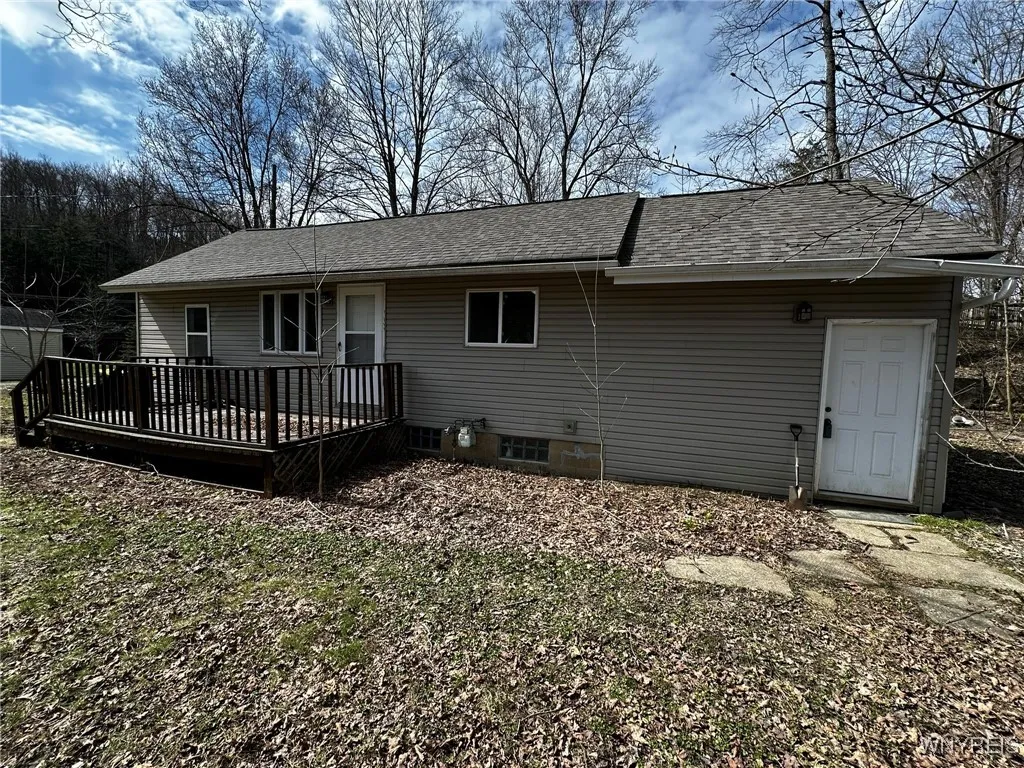9183 State Road, Colden, New York 14033, Colden, New York 14033, 2 Bedrooms Bedrooms, 6 Rooms Rooms,1 BathroomBathrooms,Residential,Closed,9183 State Road, Colden, New York 14033,B1580534
