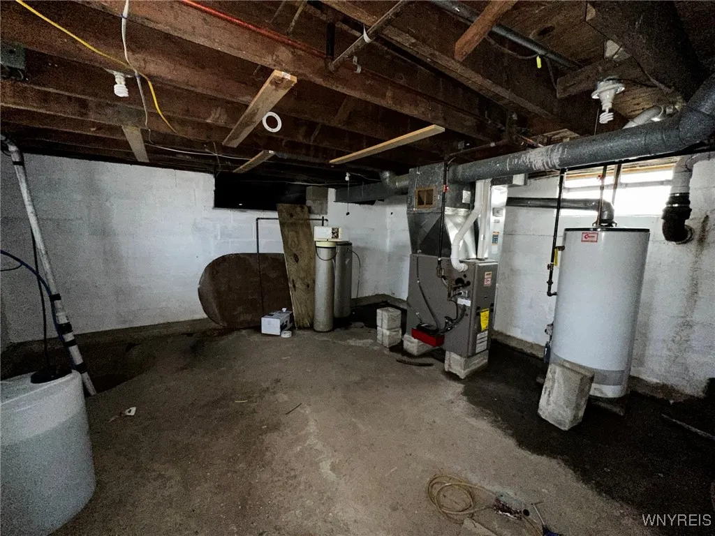 9183 State Road, Colden, New York 14033, Colden, New York 14033, 2 Bedrooms Bedrooms, 6 Rooms Rooms,1 BathroomBathrooms,Residential,Closed,9183 State Road, Colden, New York 14033,B1580534