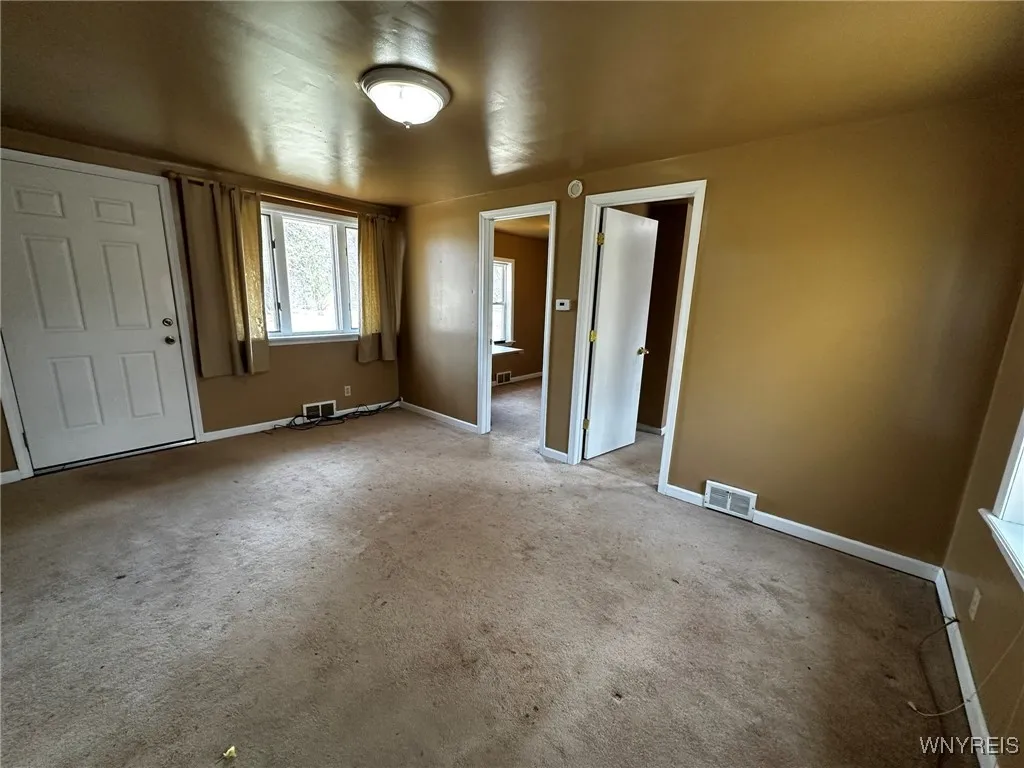 9183 State Road, Colden, New York 14033, Colden, New York 14033, 2 Bedrooms Bedrooms, 6 Rooms Rooms,1 BathroomBathrooms,Residential,Closed,9183 State Road, Colden, New York 14033,B1580534