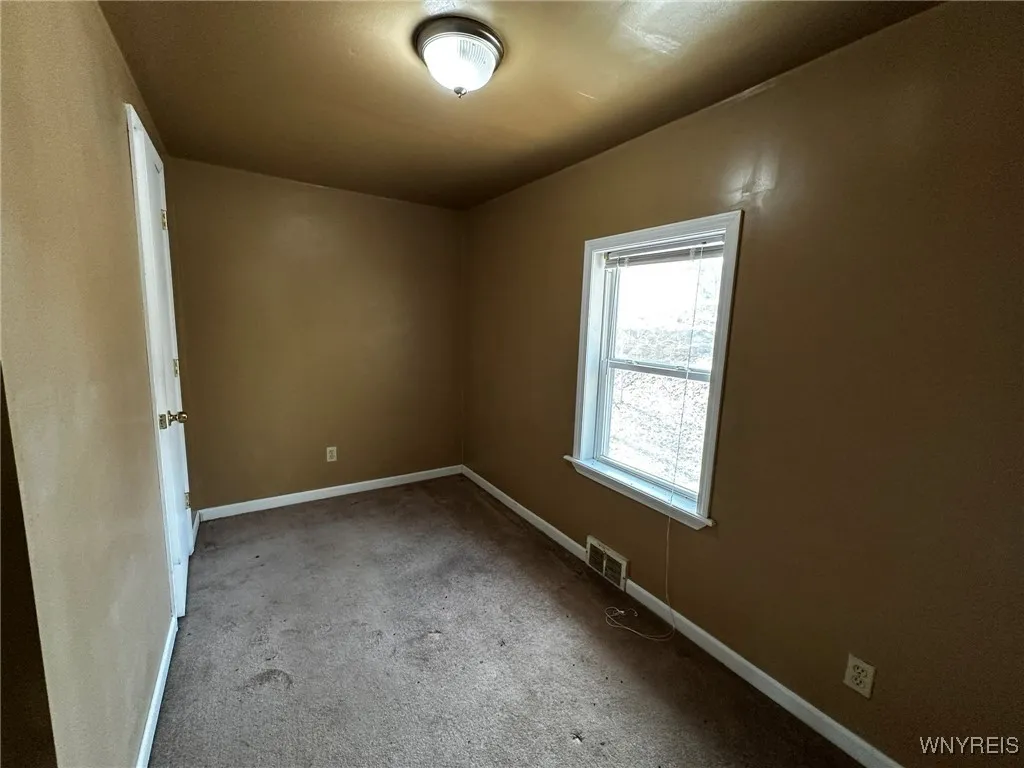 9183 State Road, Colden, New York 14033, Colden, New York 14033, 2 Bedrooms Bedrooms, 6 Rooms Rooms,1 BathroomBathrooms,Residential,Closed,9183 State Road, Colden, New York 14033,B1580534