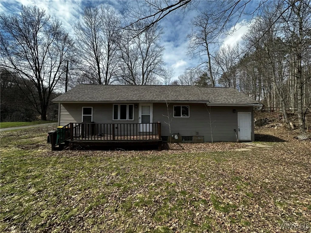 9183 State Road, Colden, New York 14033, Colden, New York 14033, 2 Bedrooms Bedrooms, 6 Rooms Rooms,1 BathroomBathrooms,Residential,Closed,9183 State Road, Colden, New York 14033,B1580534