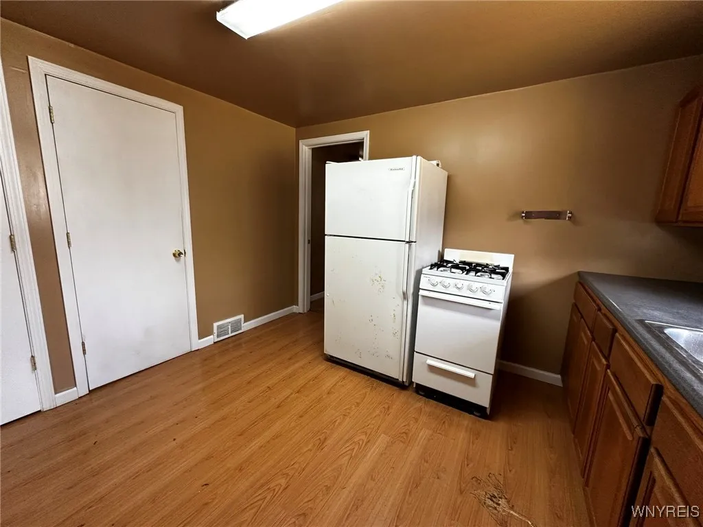 9183 State Road, Colden, New York 14033, Colden, New York 14033, 2 Bedrooms Bedrooms, 6 Rooms Rooms,1 BathroomBathrooms,Residential,Closed,9183 State Road, Colden, New York 14033,B1580534