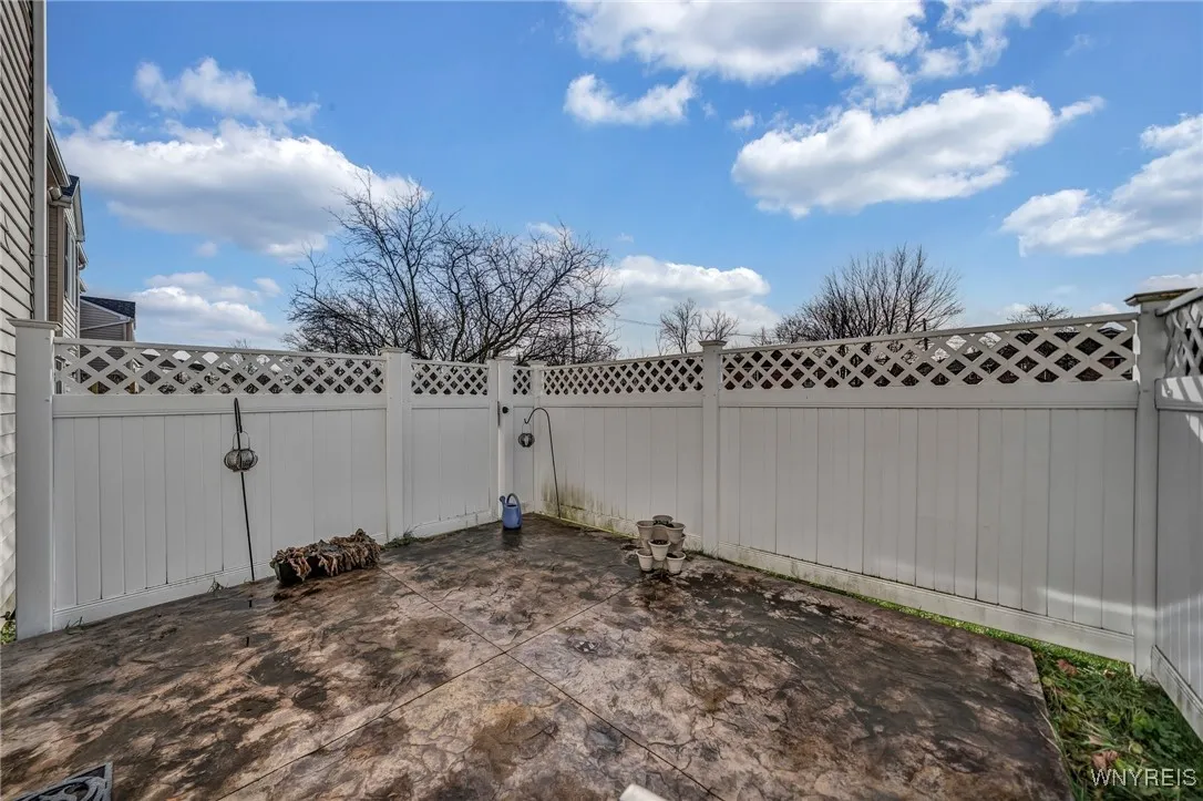 553 Burroughs Drive, Amherst, New York 14226, Amherst, New York 14226, 2 Bedrooms Bedrooms, 6 Rooms Rooms,2 BathroomsBathrooms,Residential,Closed,553 Burroughs Drive, Amherst, New York 14226,0,B1581521