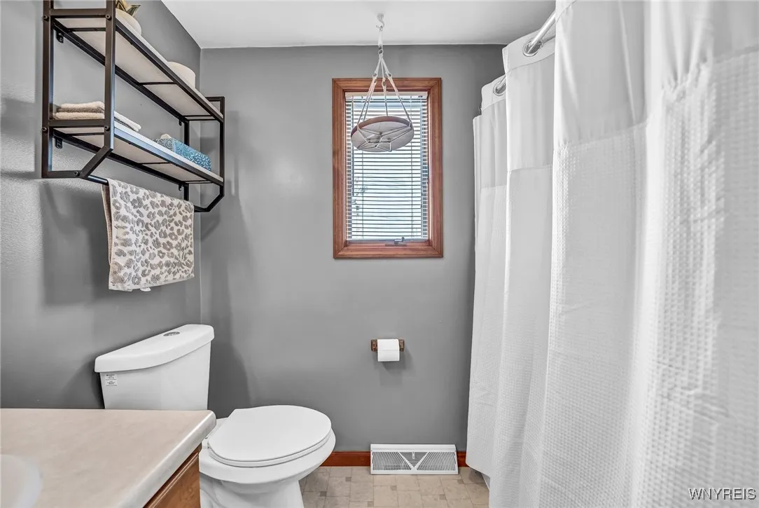 553 Burroughs Drive, Amherst, New York 14226, Amherst, New York 14226, 2 Bedrooms Bedrooms, 6 Rooms Rooms,2 BathroomsBathrooms,Residential,Closed,553 Burroughs Drive, Amherst, New York 14226,0,B1581521